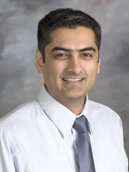 Dr. Navneet Mansukhani Is a Dentist With a Giving Heart